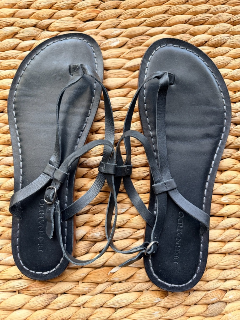 Bernardo Black Leather Strappy Sandals